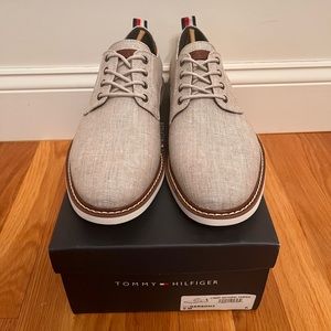 Never Worn Tommy Hilfiger Oxford